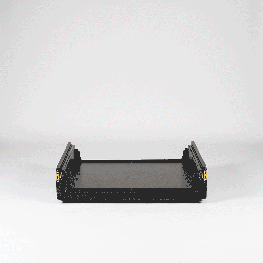 Opbouw en afbouw van de squiq-Traveler campingbox voor SUV in timelapse, van alle kanten